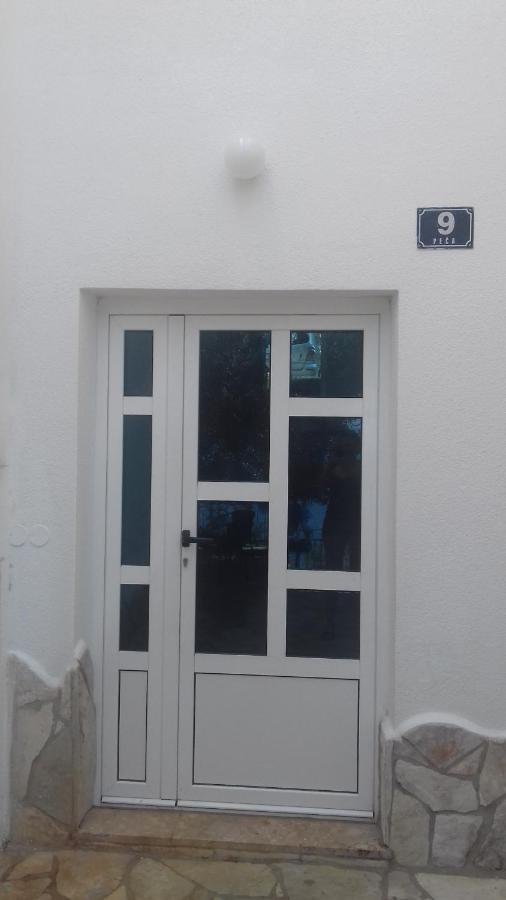 Apartmani M&M Brist Εξωτερικό φωτογραφία